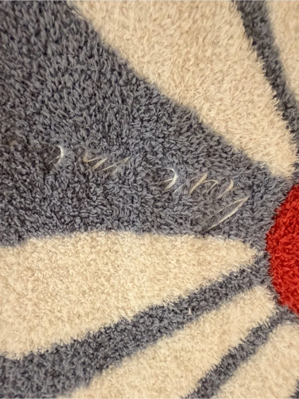 Daisy Baby Blanket with White Petals and Red Centers